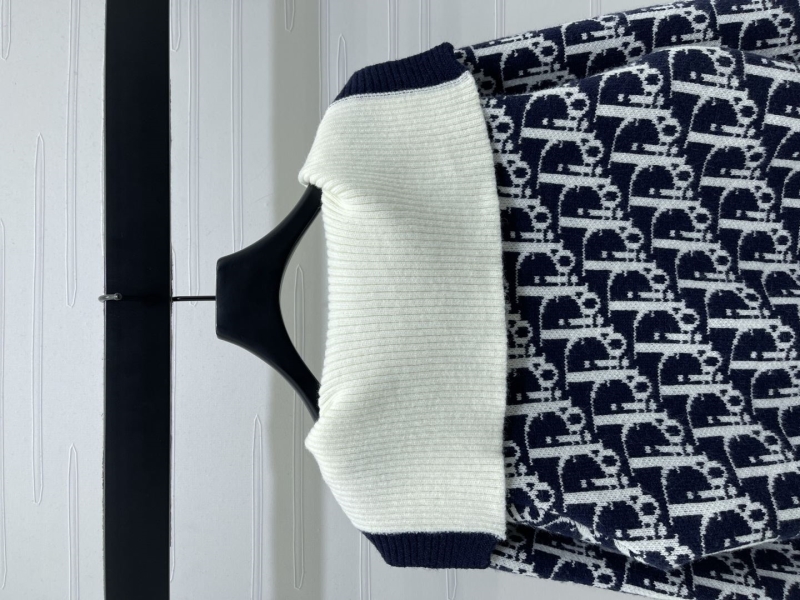 chr1st1an D10r sweaters